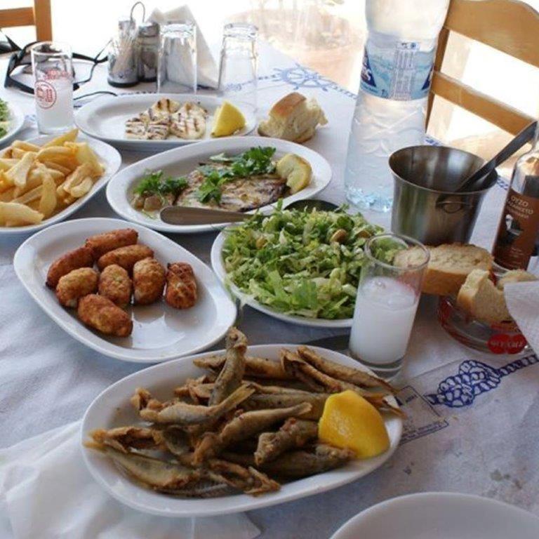 Casa Lela 3...Hydra Daire Míloi Dış mekan fotoğraf